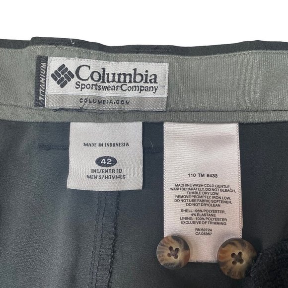 Columbia Titanium Shorts Mens 42x10 Lightweight Stretch Black - Picture 6 of 6